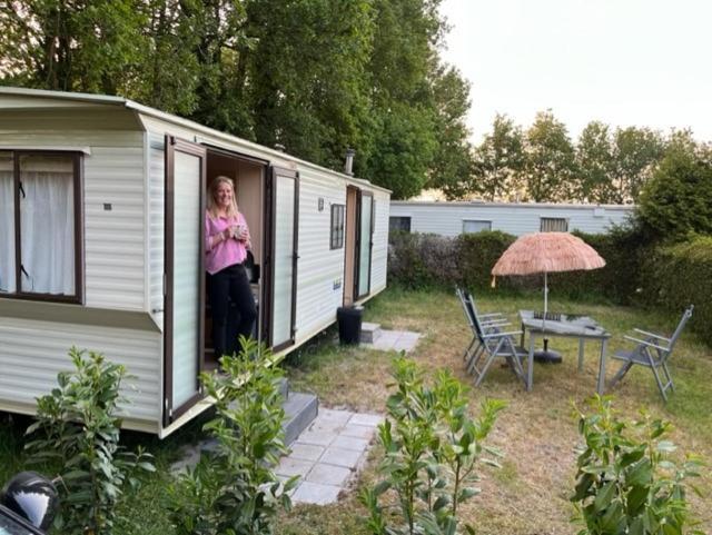 Stacaravan Huren In Het Hart Van Bosrijk Drenthe Op Recreatiepark De Tien Heugten Schoonloo Kültér fotó